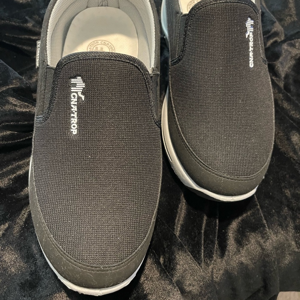 NWOT Comfort Breathable Orthopedic CNA Trop Mens Black Slip On